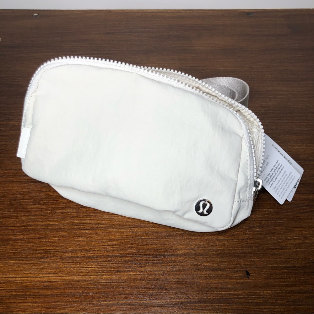 Lululemon Everyday Belt Bag 1L White Beige Opal New